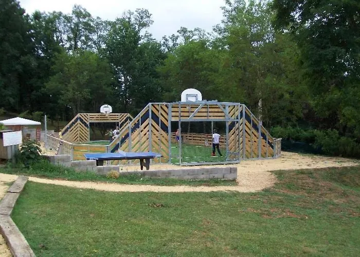 Camping 4 Etoiles - Parc Aquatique - Eee0Ic 4* Salles (Lot-et-Garonne)